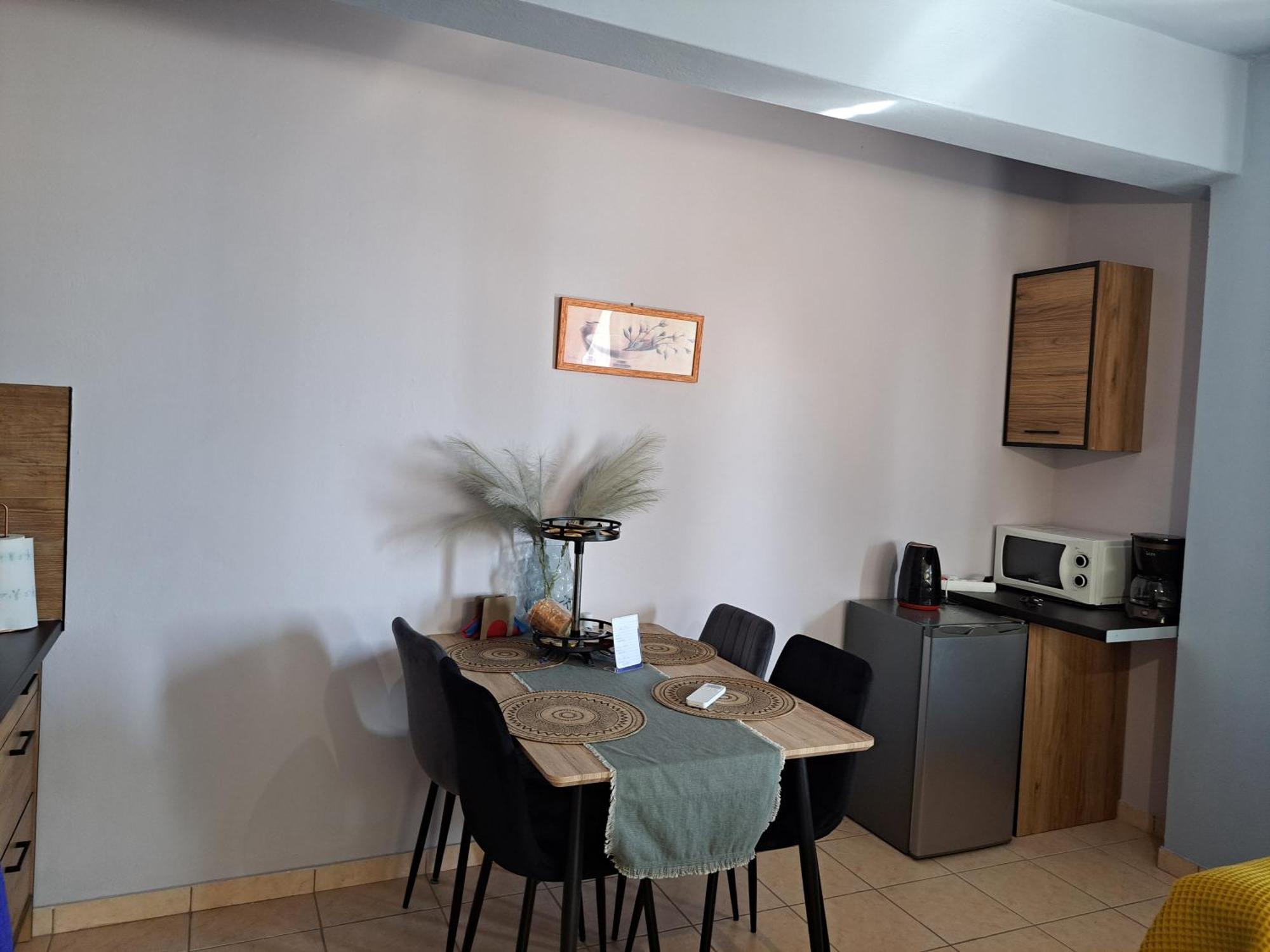 Seashell Apartment Artemida  Bagian luar foto